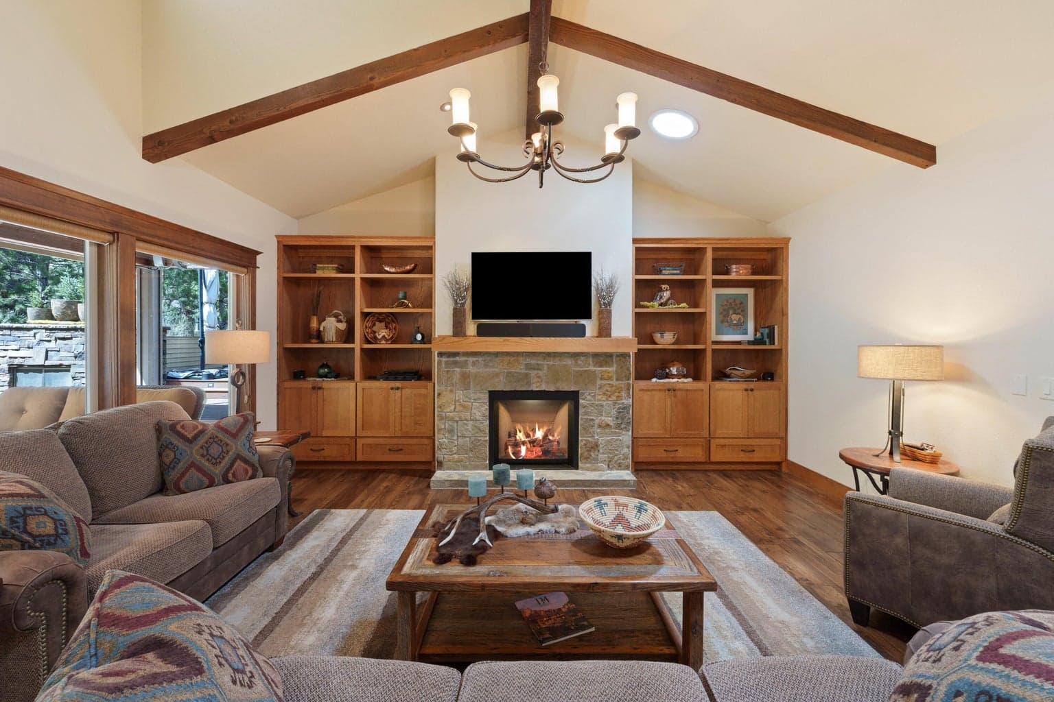 Photo of 2677 NW Champion Circle 1 of 47