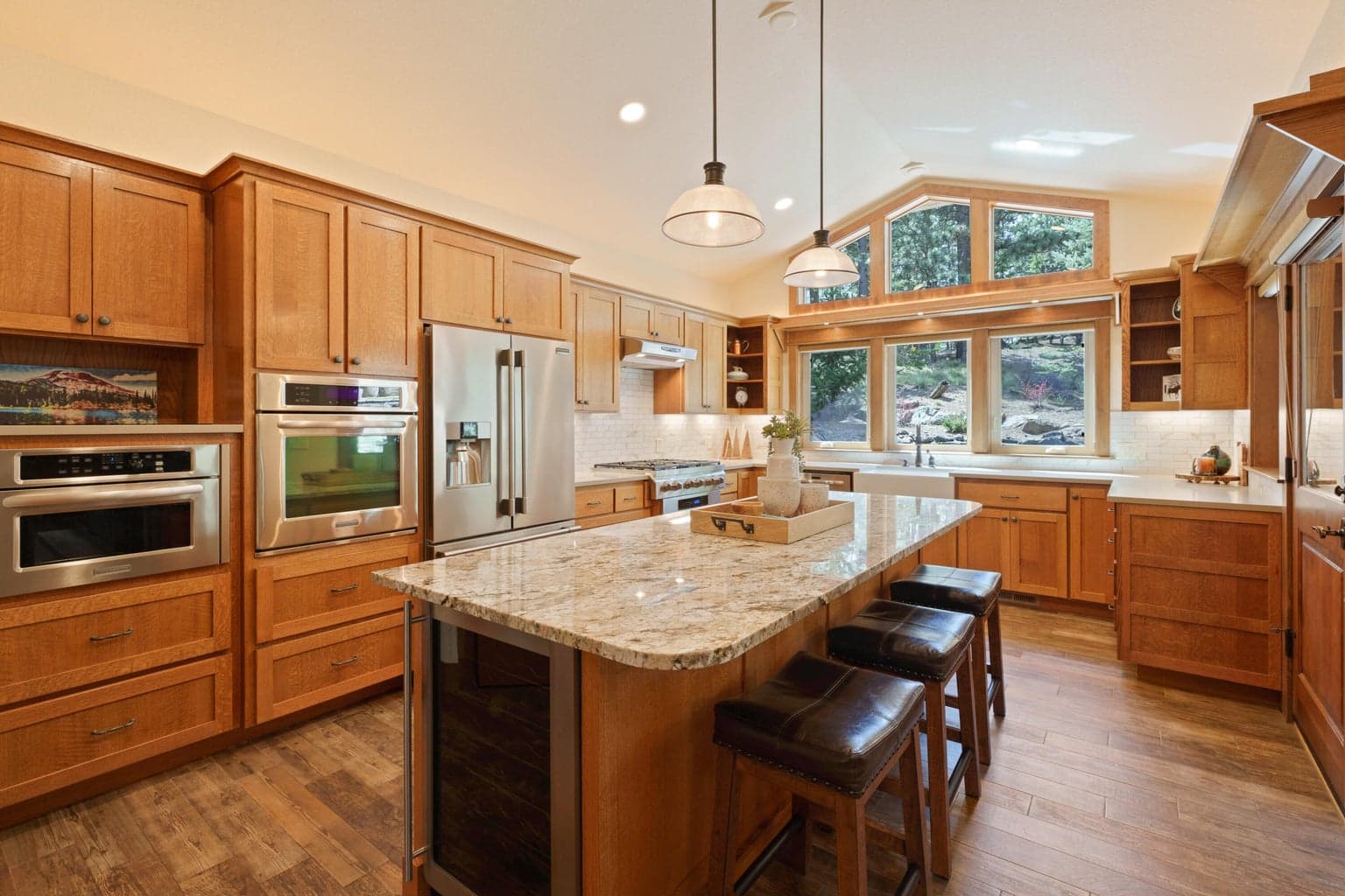 Photo of 2677 NW Champion Circle 10 of 47