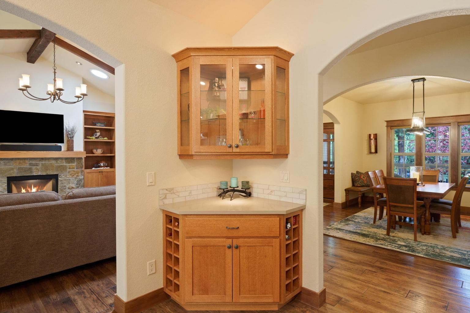 Photo of 2677 NW Champion Circle 14 of 47