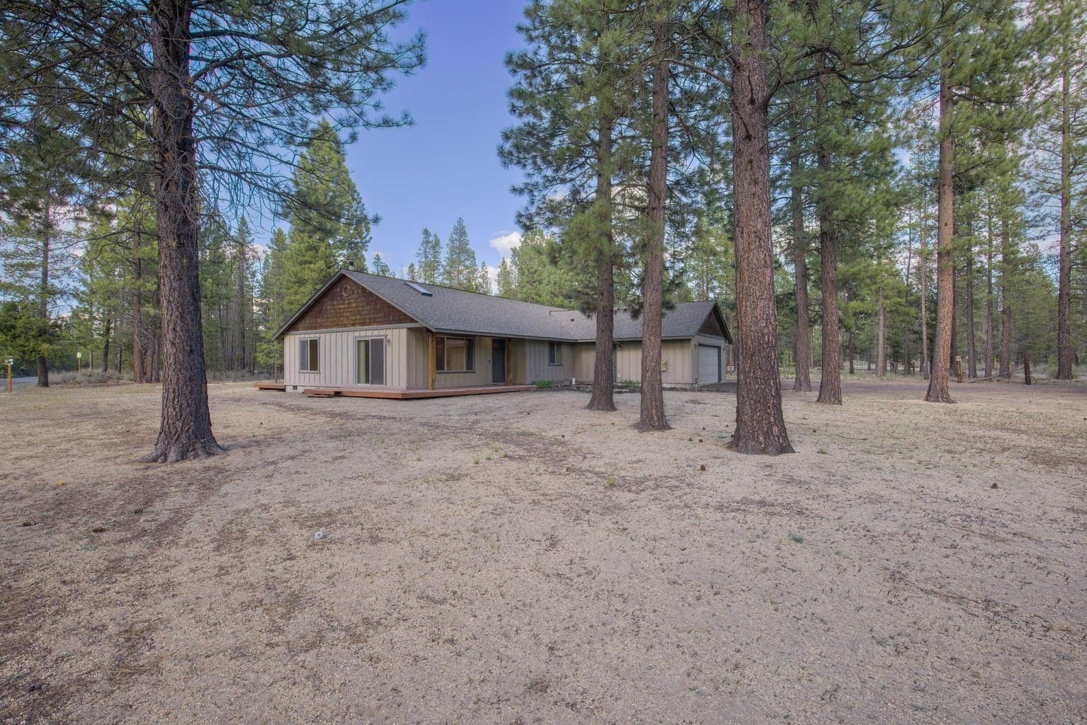 Photo of 327 Chapman 3 of 38