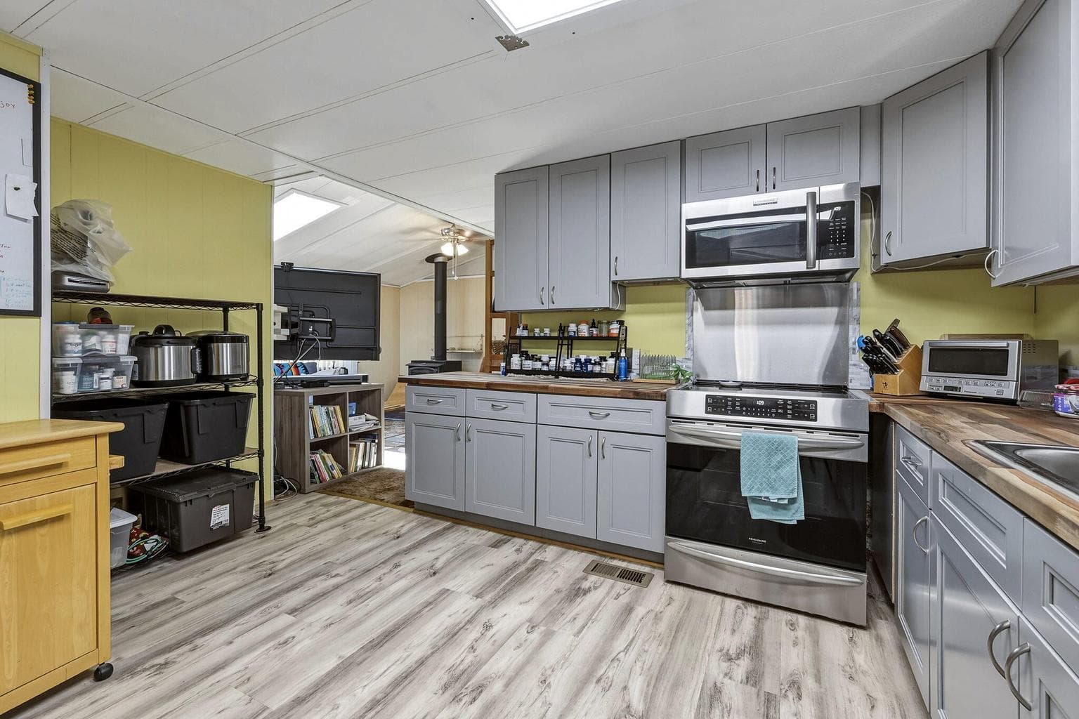 Photo of 16050 Elderberry Lane 17 of 38