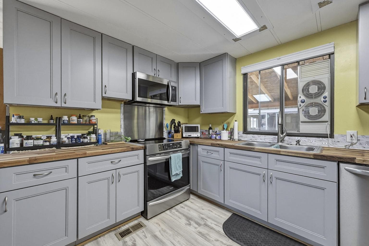 Photo of 16050 Elderberry Lane 20 of 38