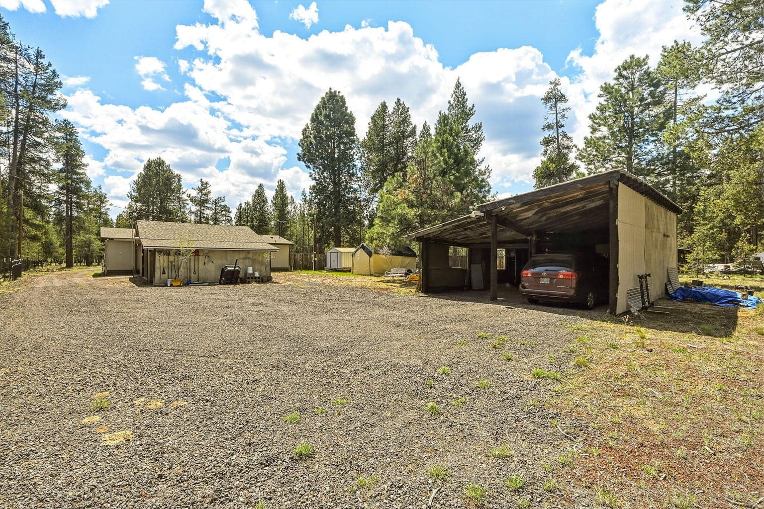 Photo of 16050 Elderberry Lane 35 of 38
