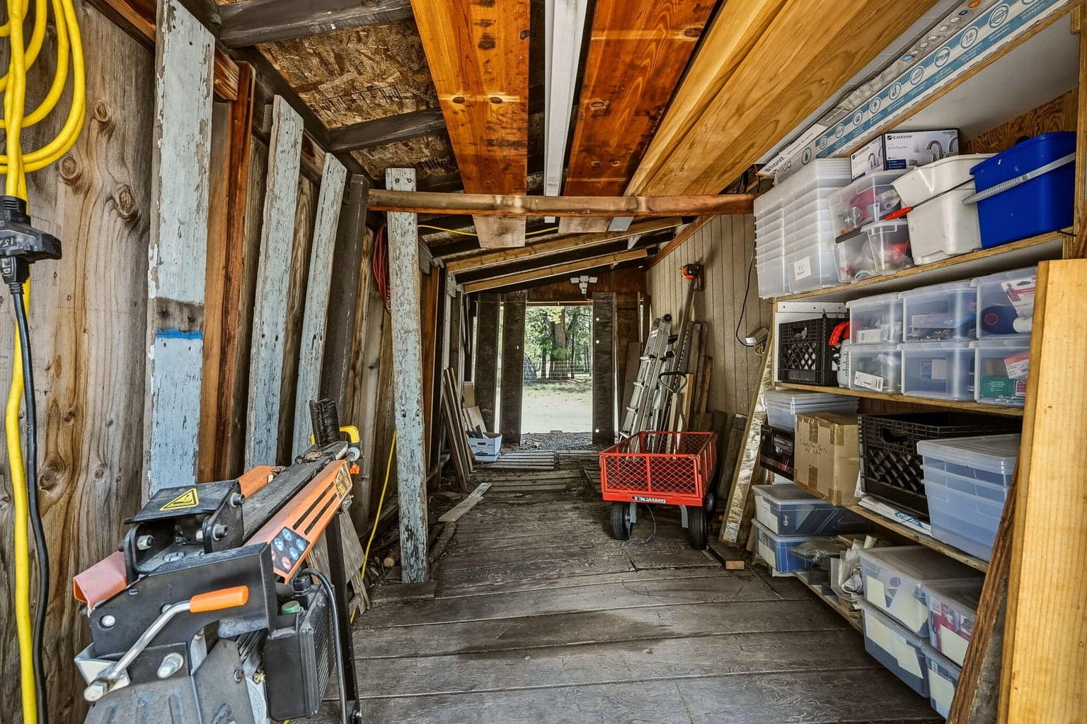Photo of 16050 Elderberry Lane 33 of 38