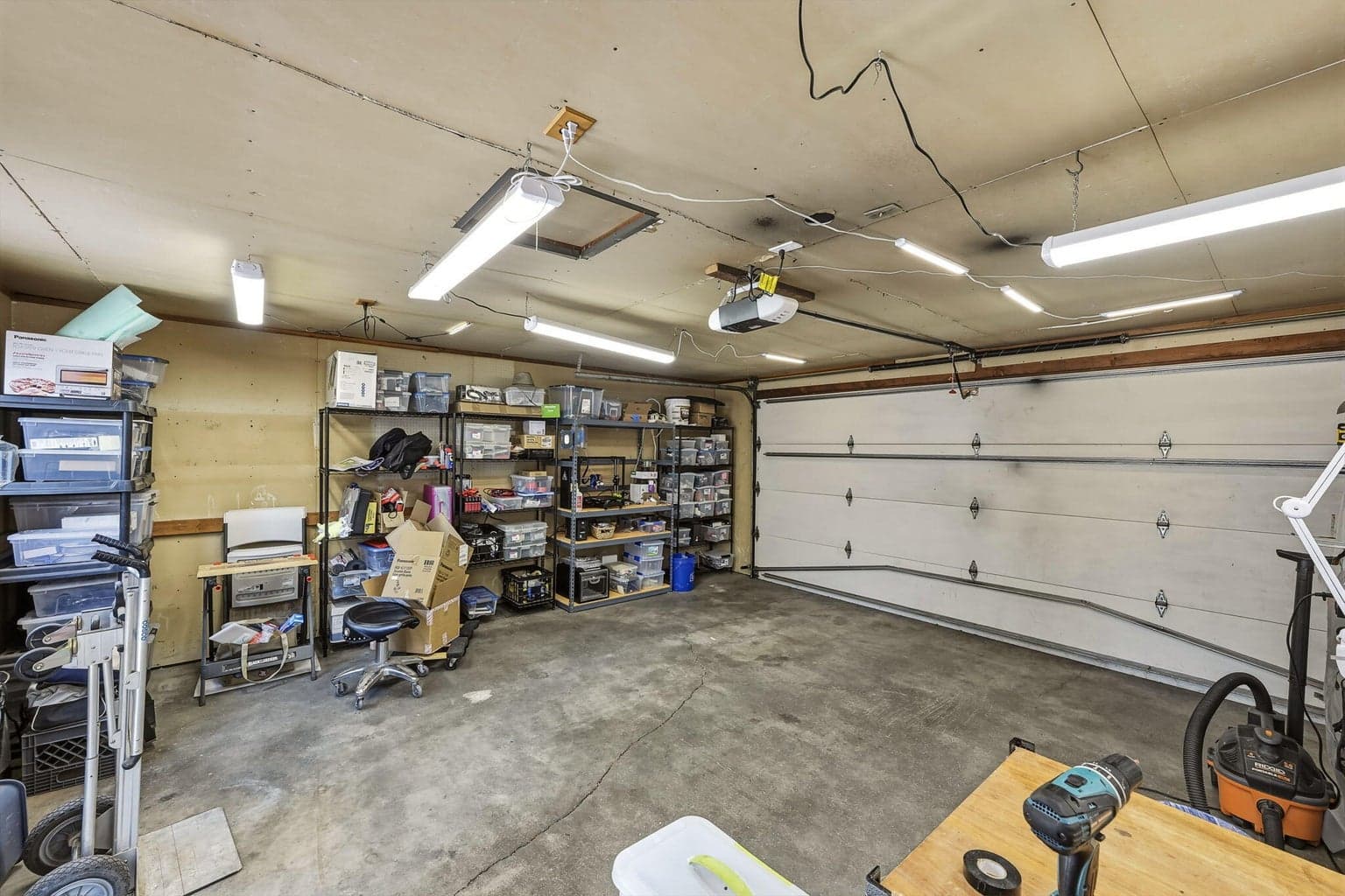 Photo of 16050 Elderberry Lane 32 of 38