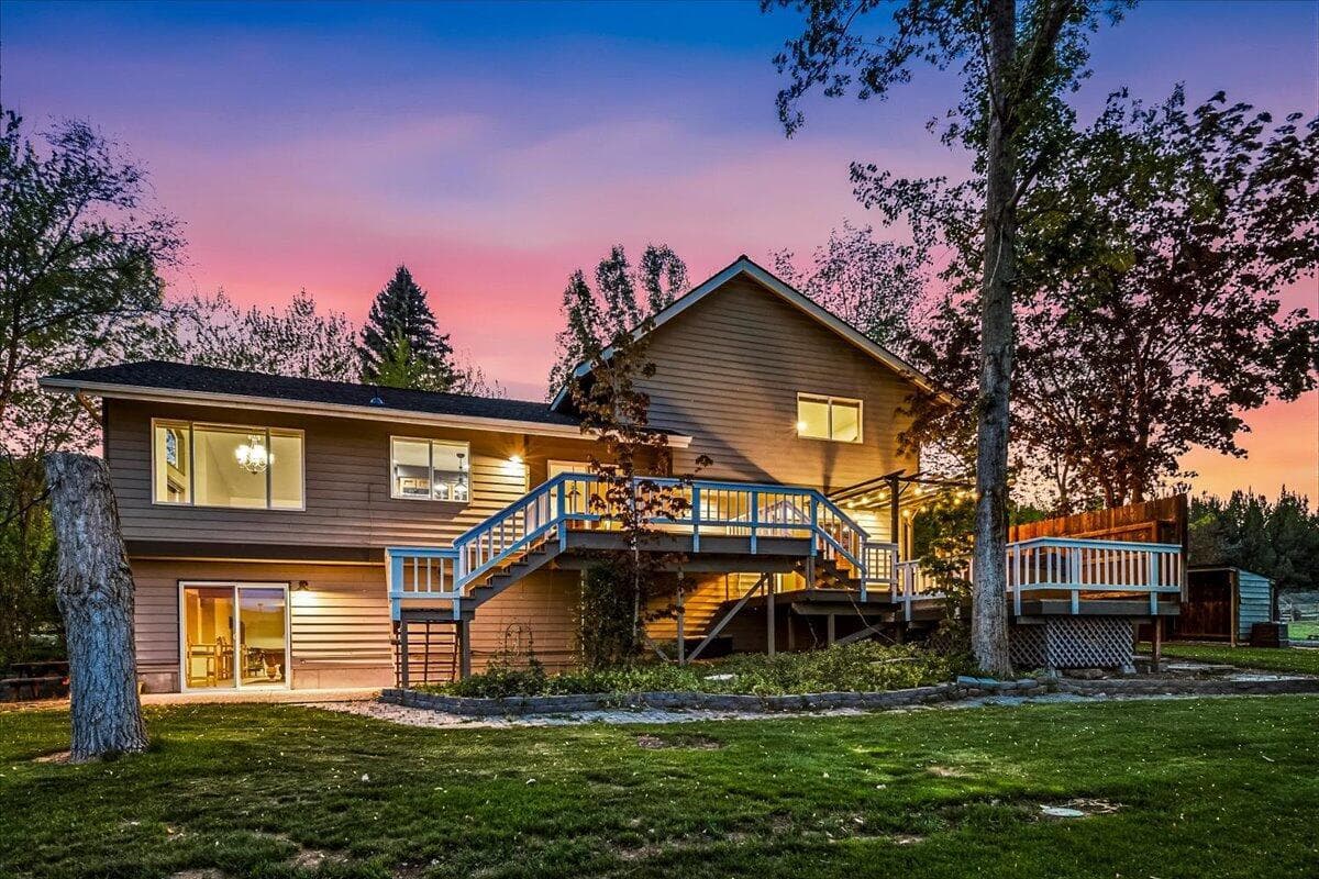 Photo of 1176 Barnes 5 of 45