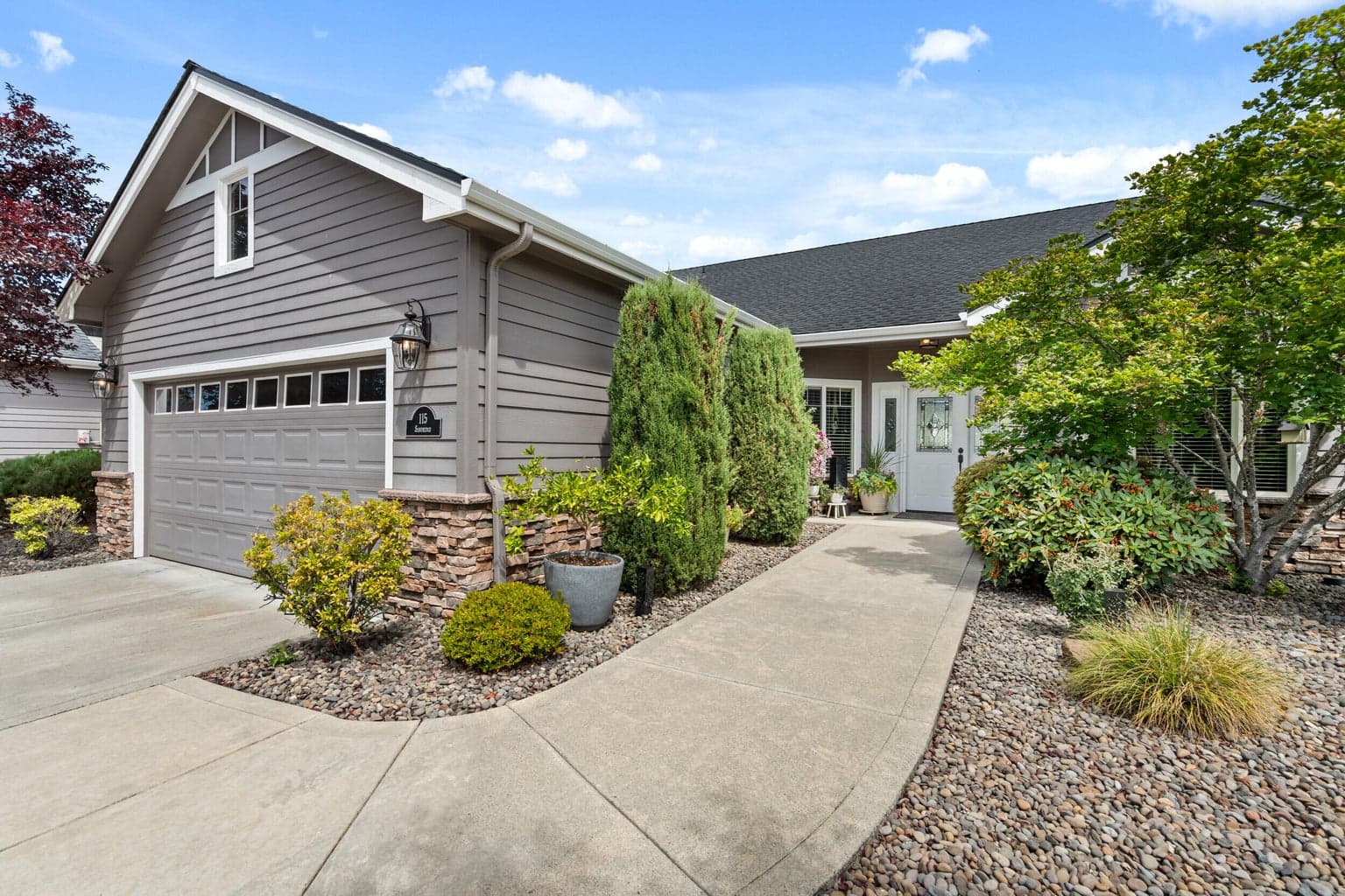 Photo of 115 Sandridge 5 of 35