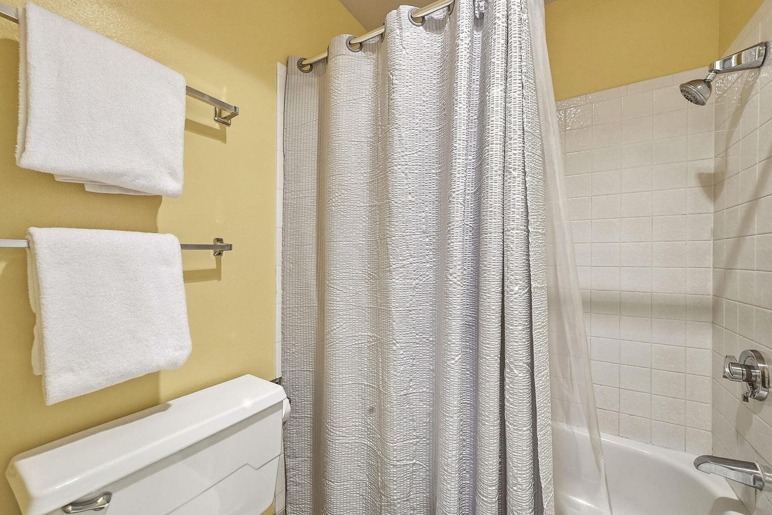 Photo of 18575 SW Century Drive 14 of 35