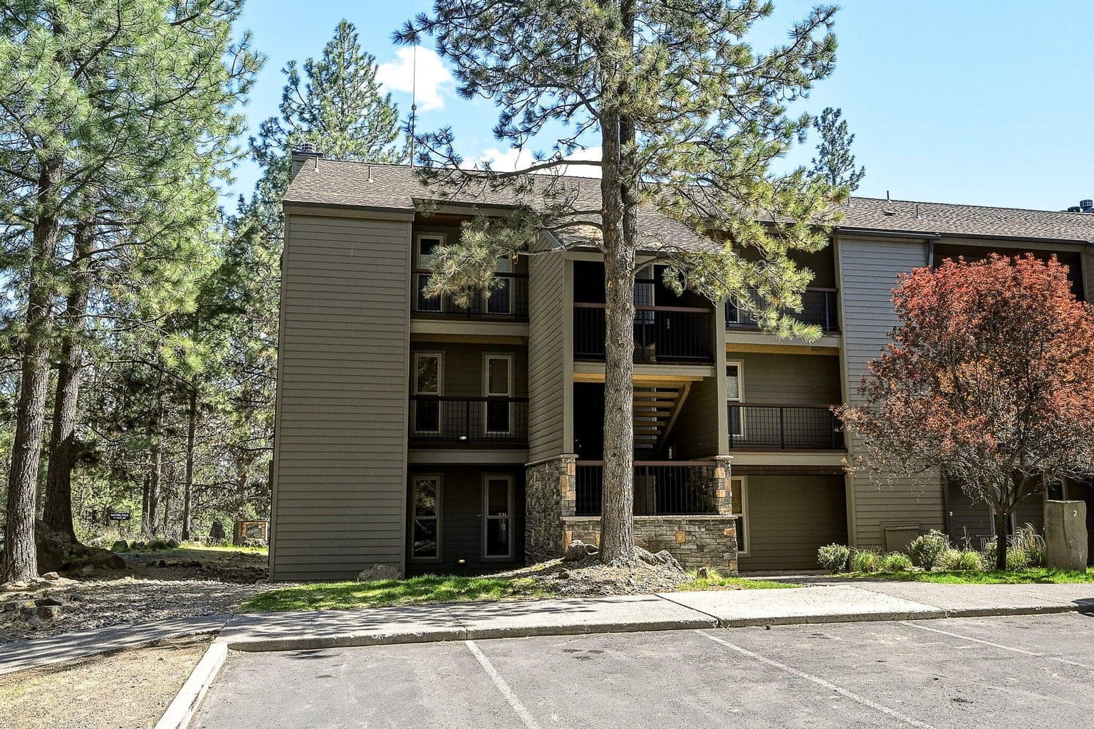 Photo of 18575 SW Century Drive 35 of 35