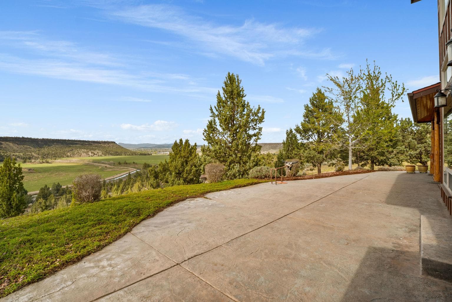 Photo of 3900 SE Riverview Road 7 of 91