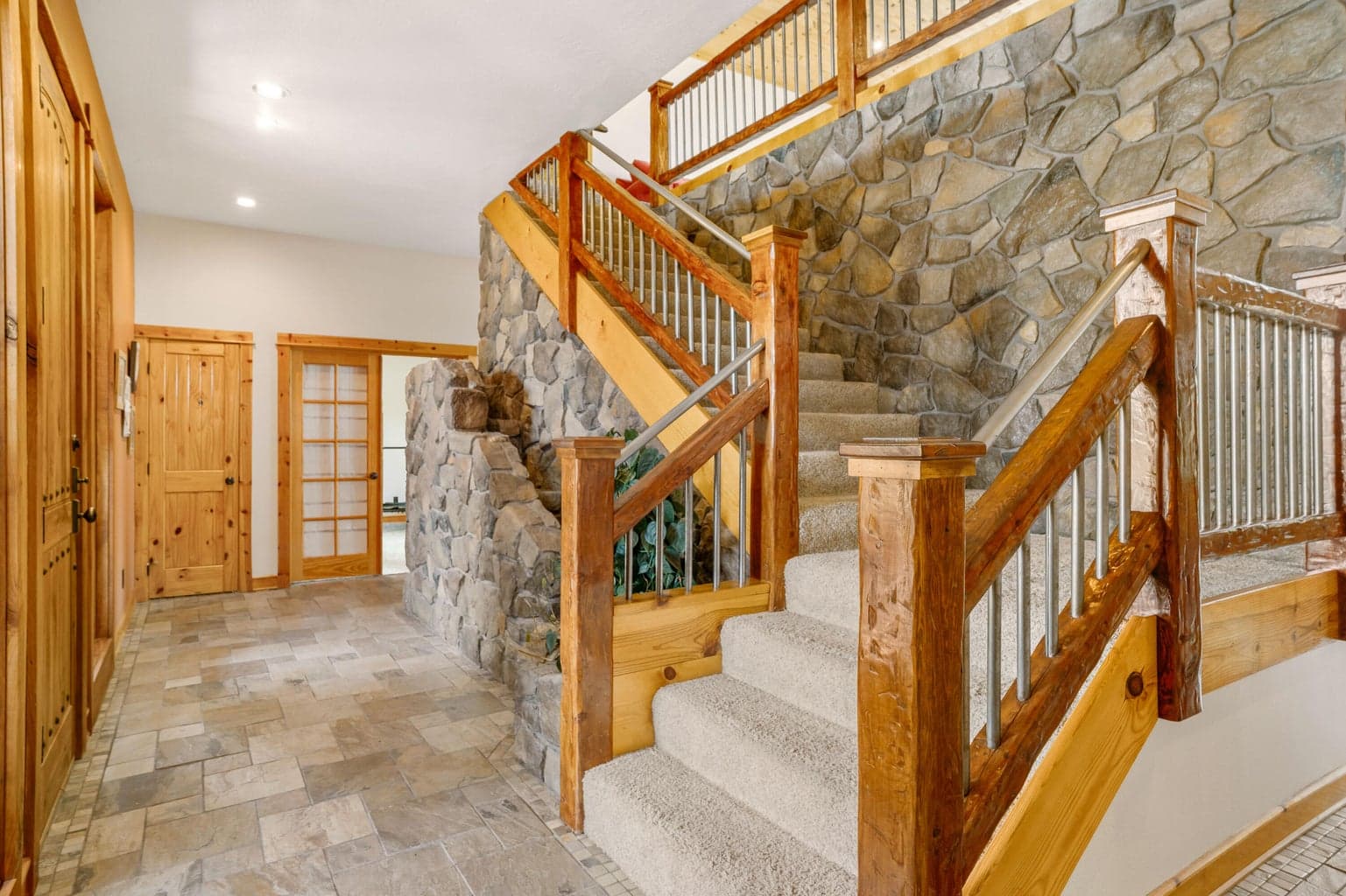 Photo of 3900 SE Riverview Road 12 of 91