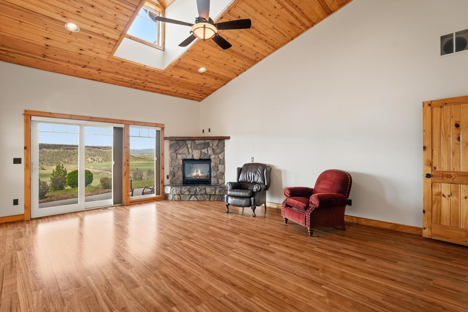 Photo of 3900 SE Riverview Road 25 of 91