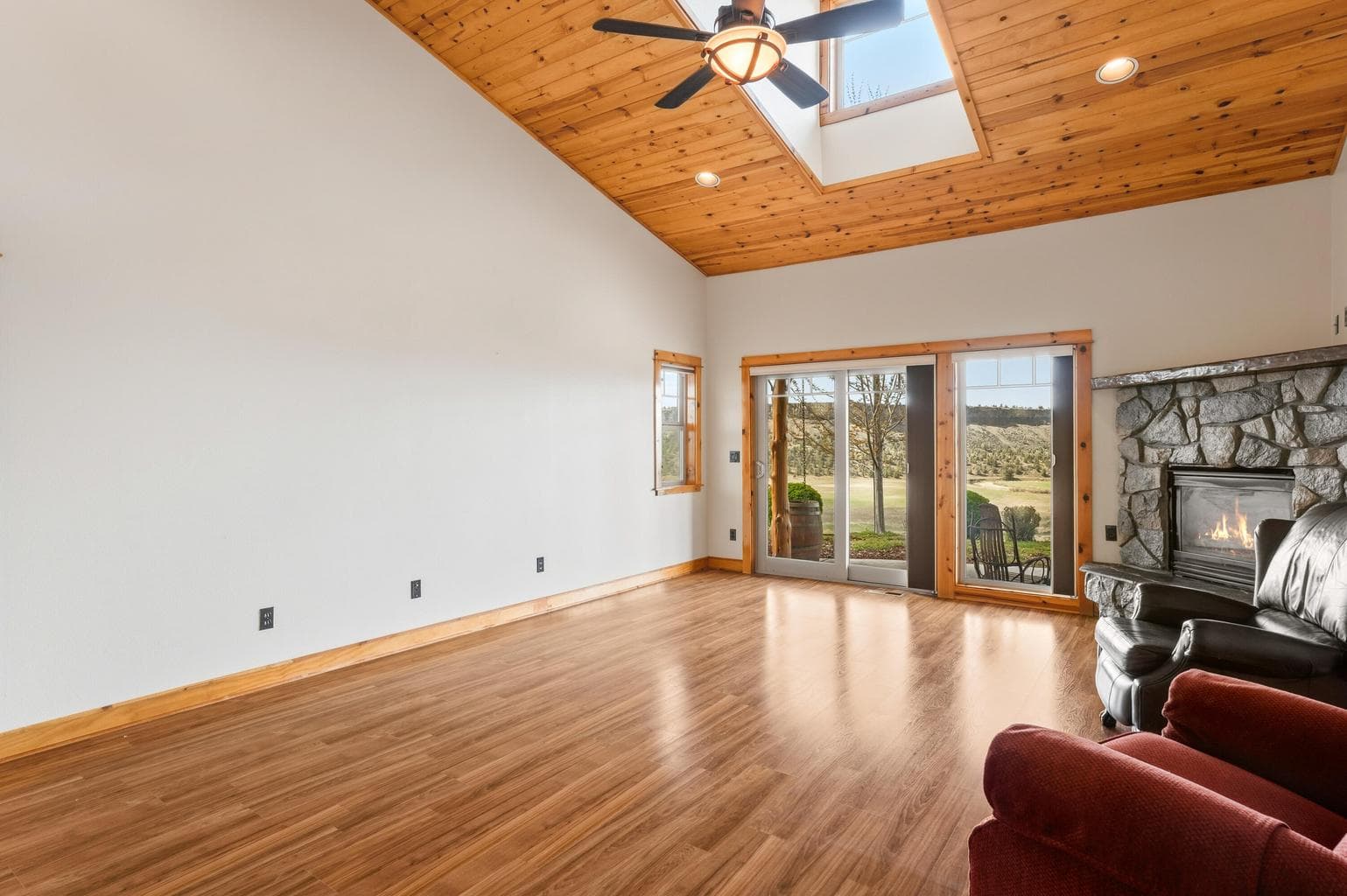 Photo of 3900 SE Riverview Road 26 of 91