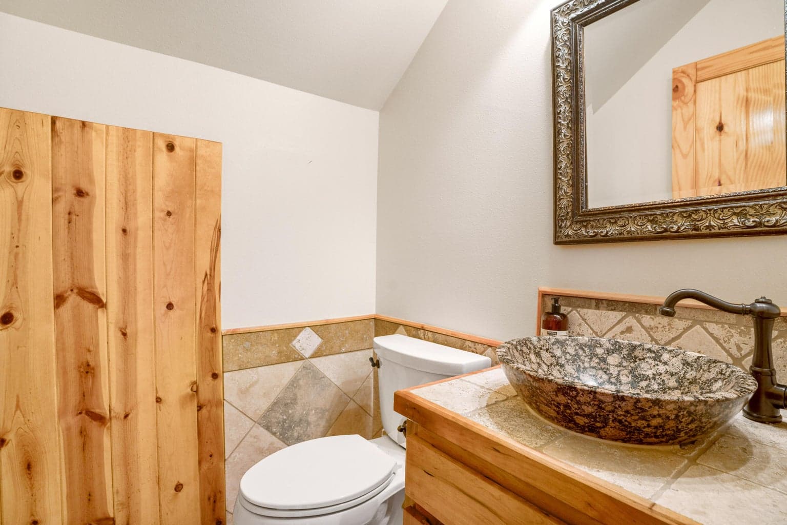Photo of 3900 SE Riverview Road 46 of 91