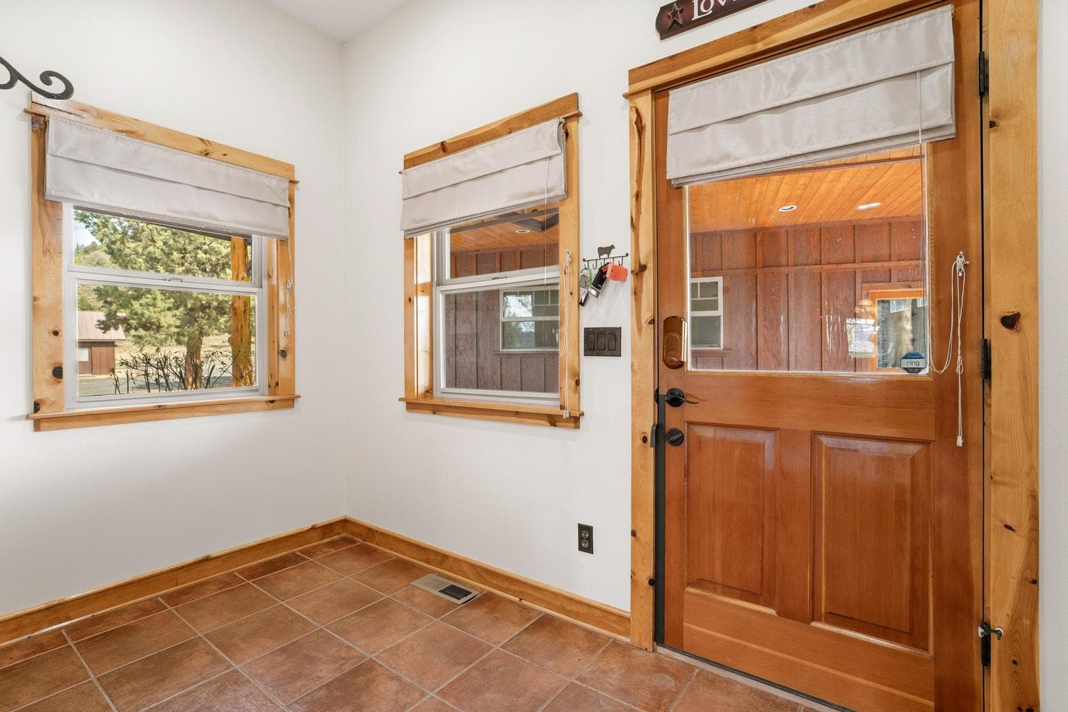 Photo of 3900 SE Riverview Road 49 of 91