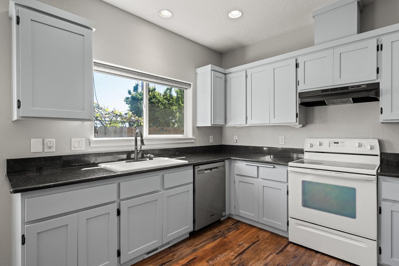 Photo of 141 Alta 5 of 25