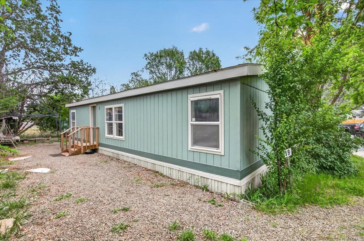 Photo of 742 2nd 4 of 26