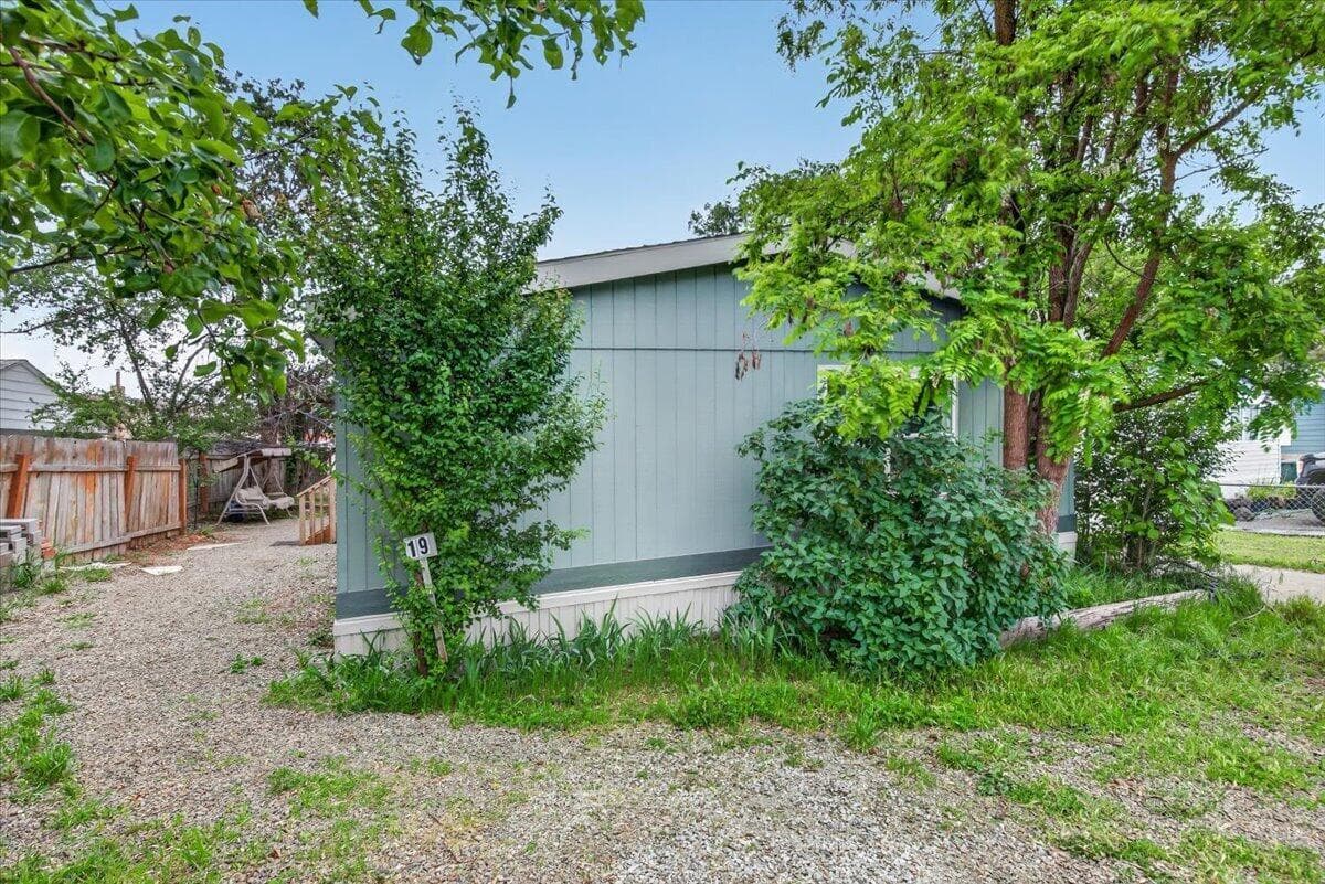Photo of 742 2nd 5 of 26