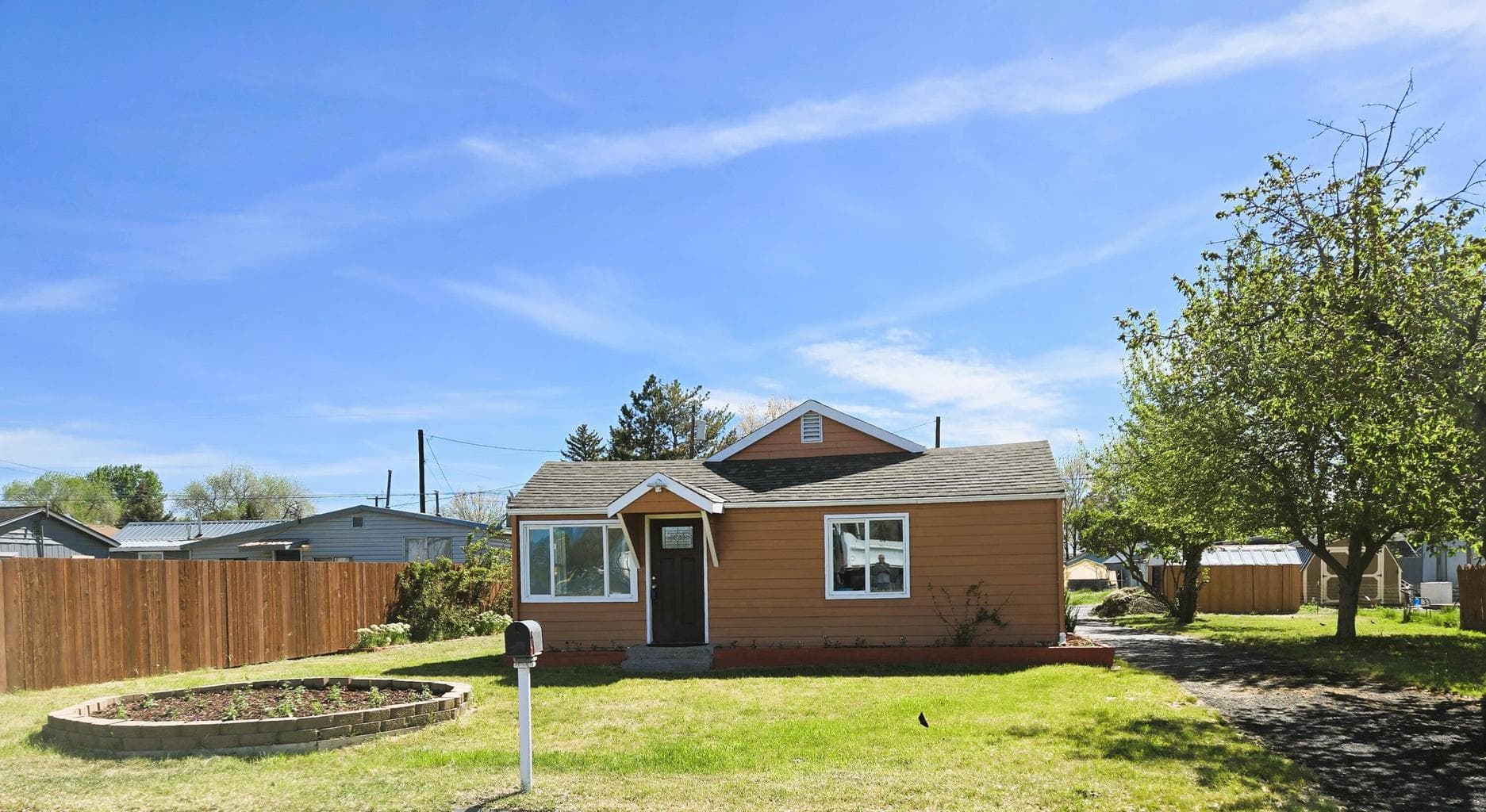 Photo of 756 Fairmont 1 of 21