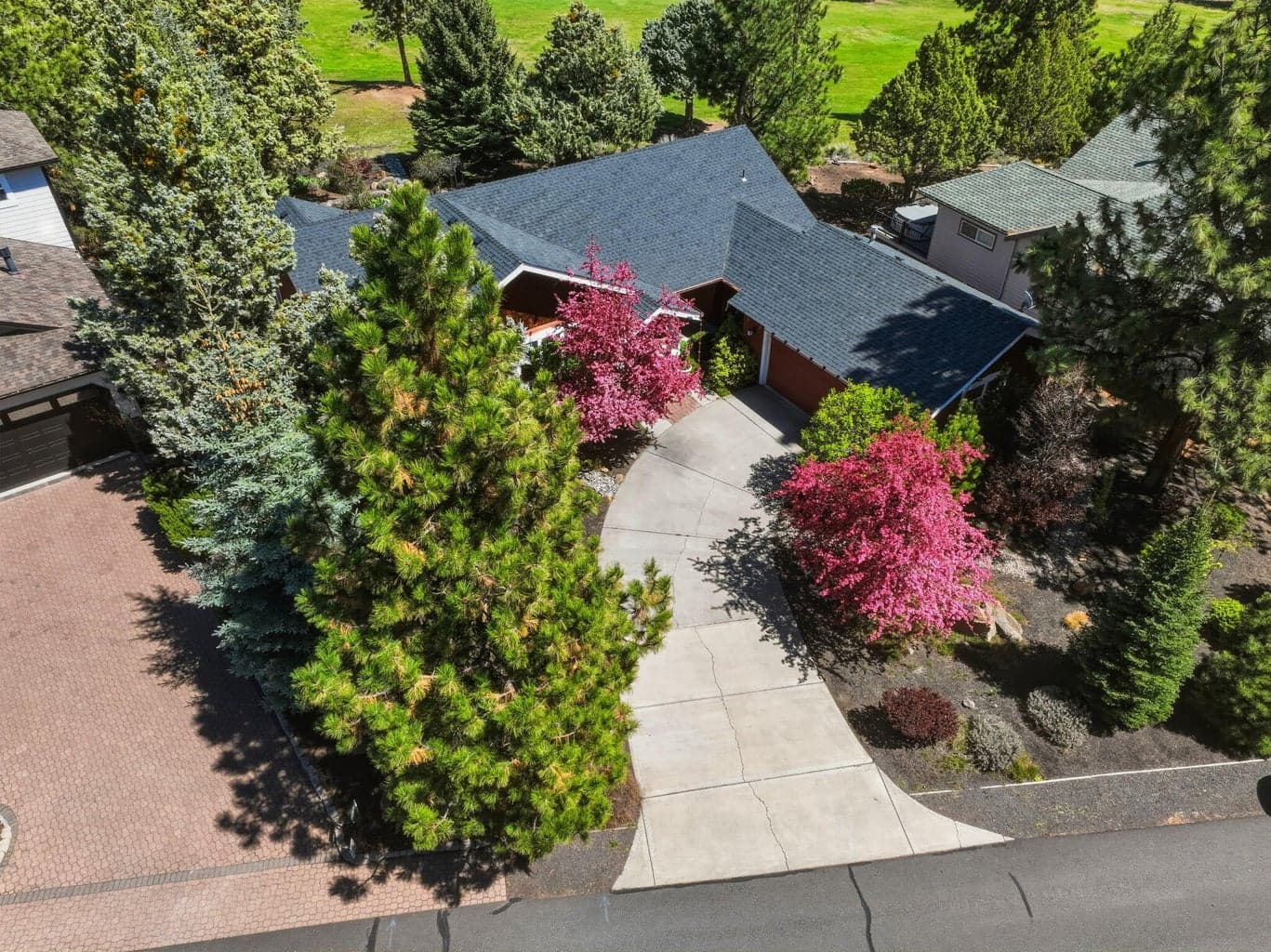 Photo of 2964 Fairway Heights 2 of 47