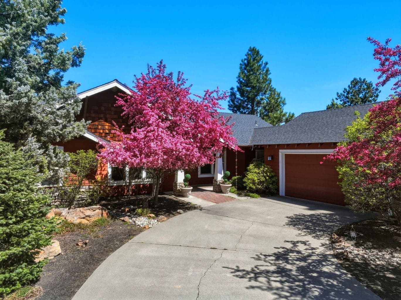 Photo of 2964 Fairway Heights 4 of 47