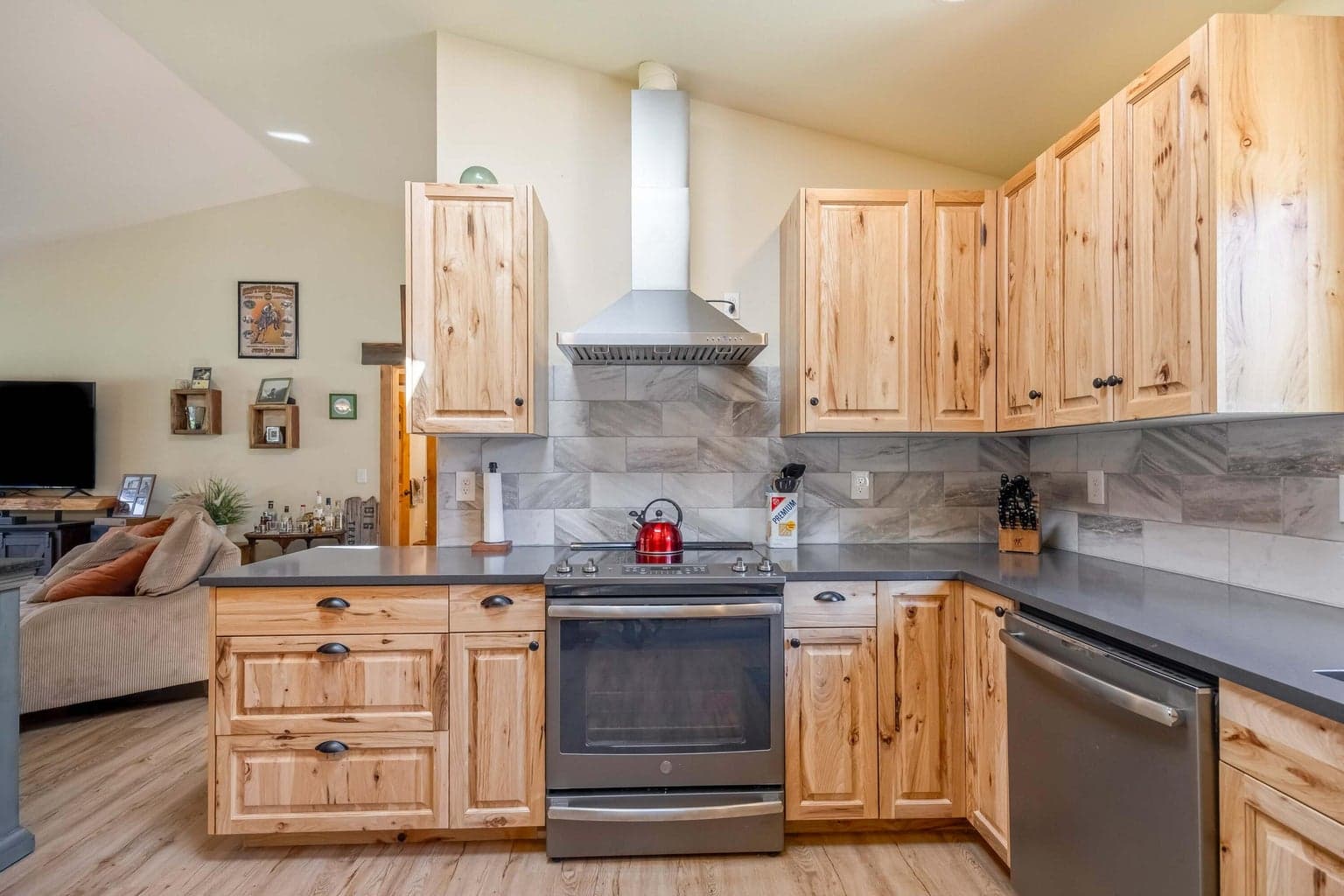 Photo of 17440 Gull Drive 8 of 34