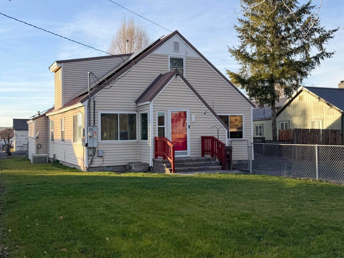Photo of 279 SE Willowdale Drive 20 of 20