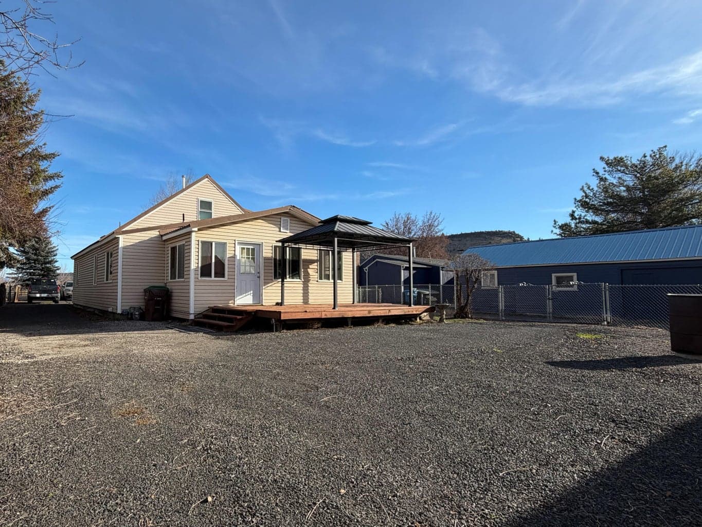 Photo of 279 SE Willowdale Drive 16 of 20