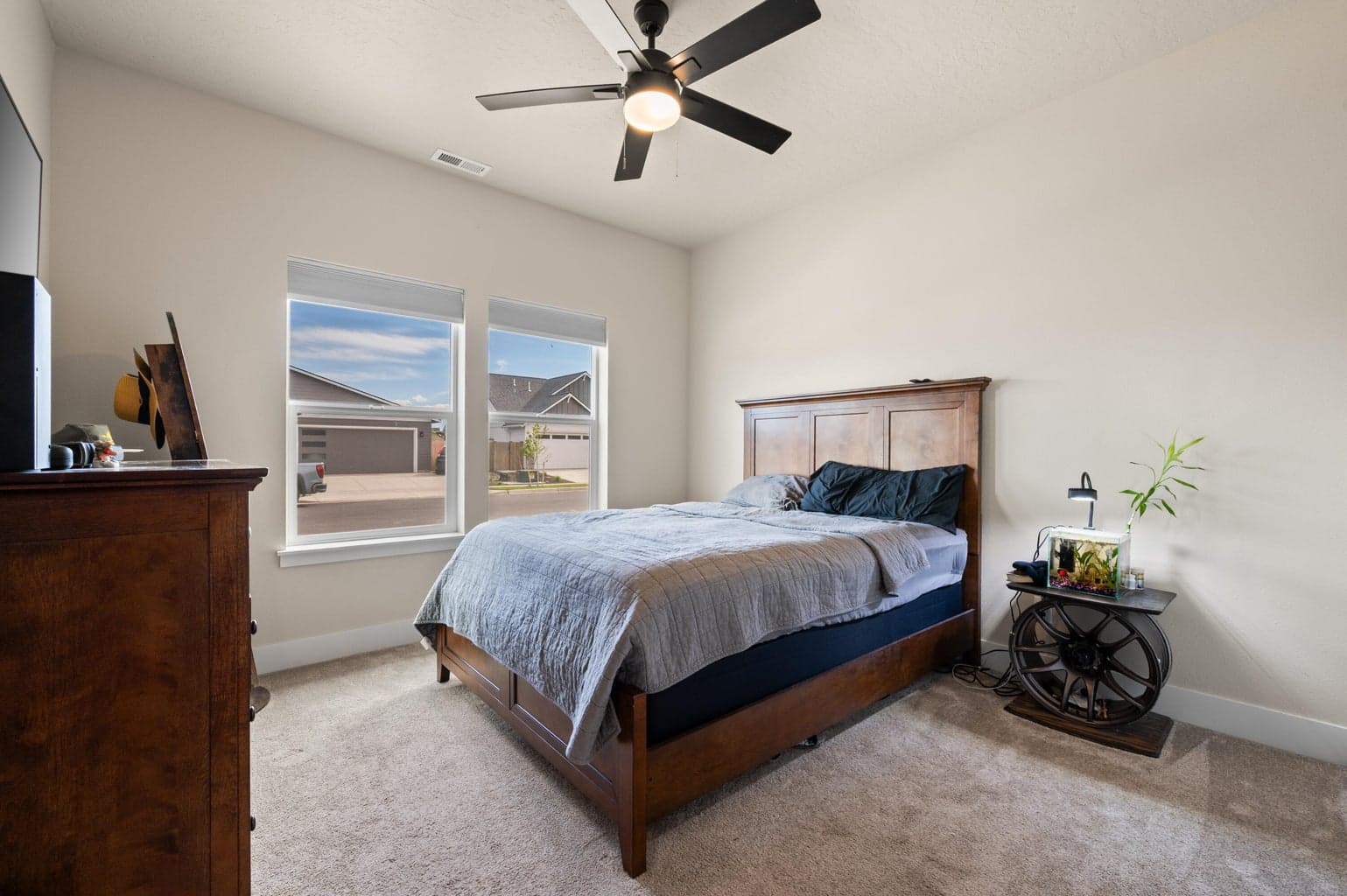 Photo of 4951 SW Yew Place 15 of 55