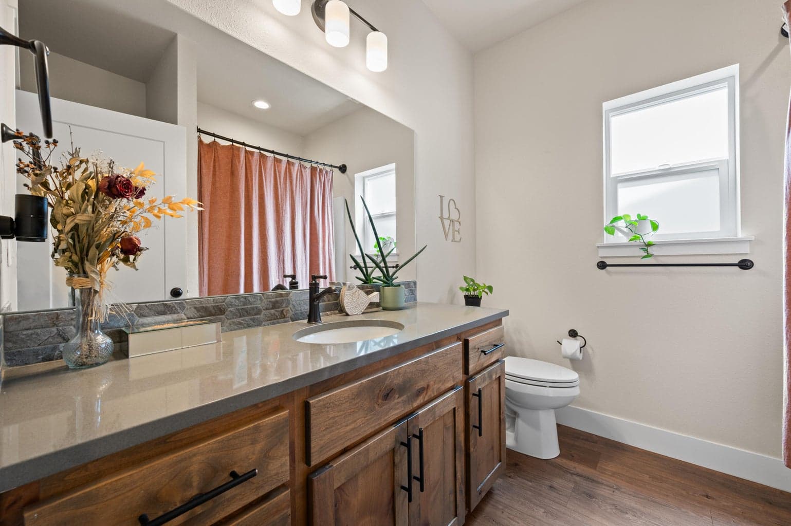 Photo of 4951 SW Yew Place 16 of 55