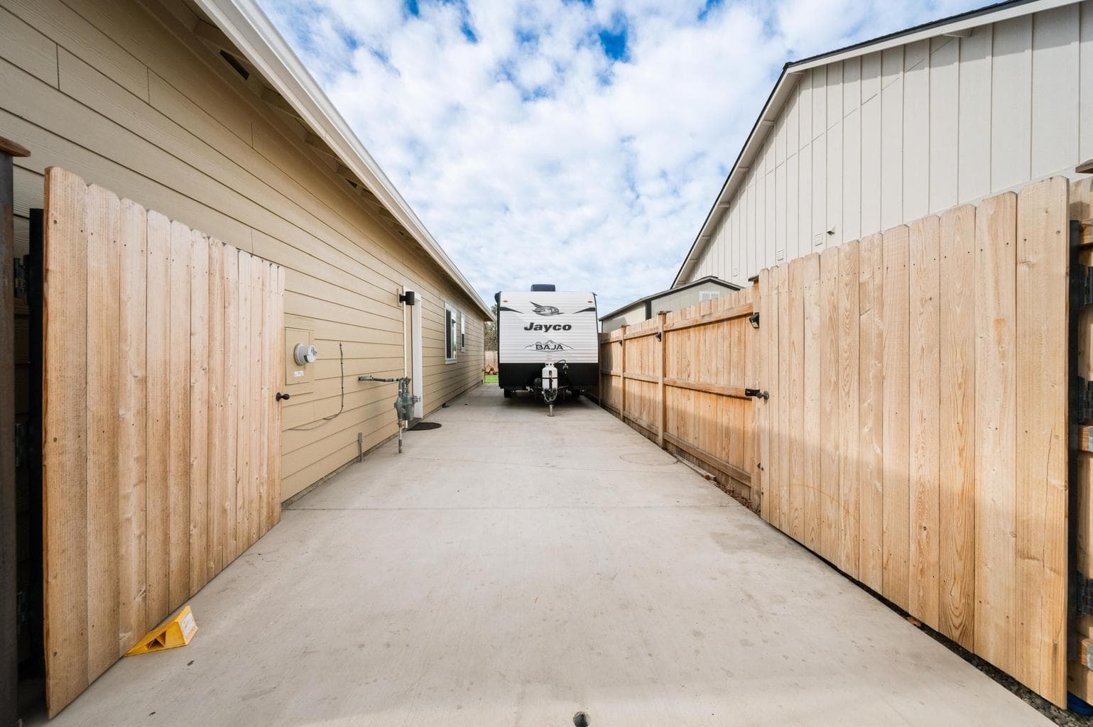 Photo of 4951 SW Yew Place 54 of 55