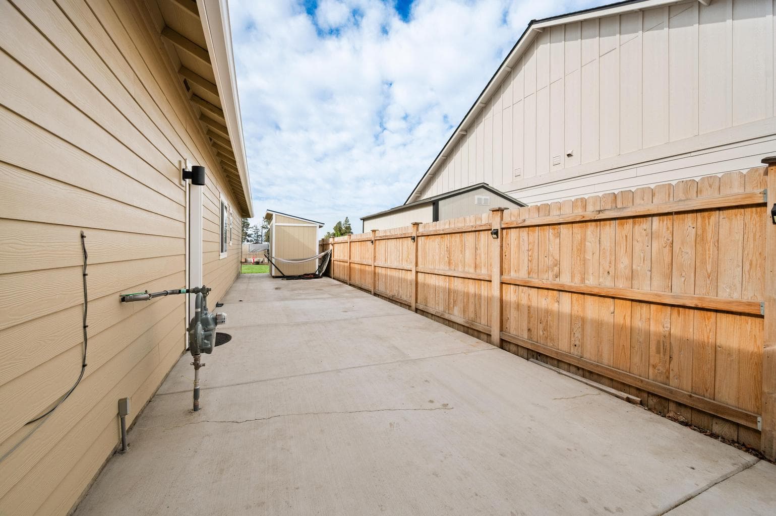 Photo of 4951 SW Yew Place 55 of 55