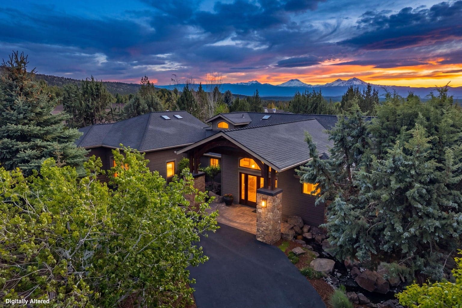 1134 Highland View