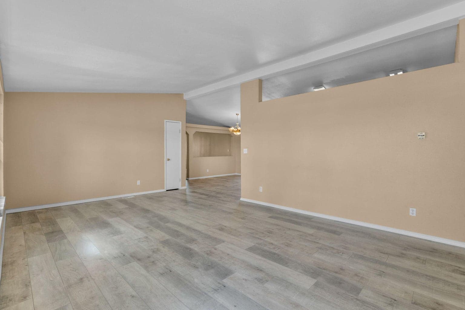 Photo of 397 6th 4 of 32
