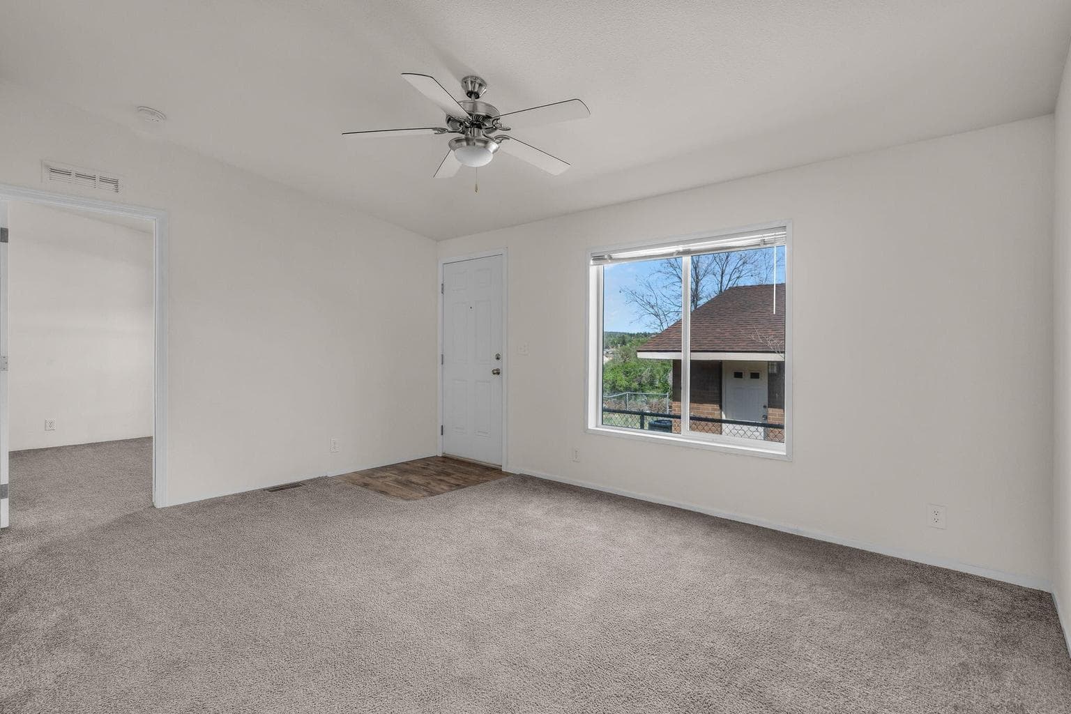 Photo of 397 SE 6th Street 25 of 32