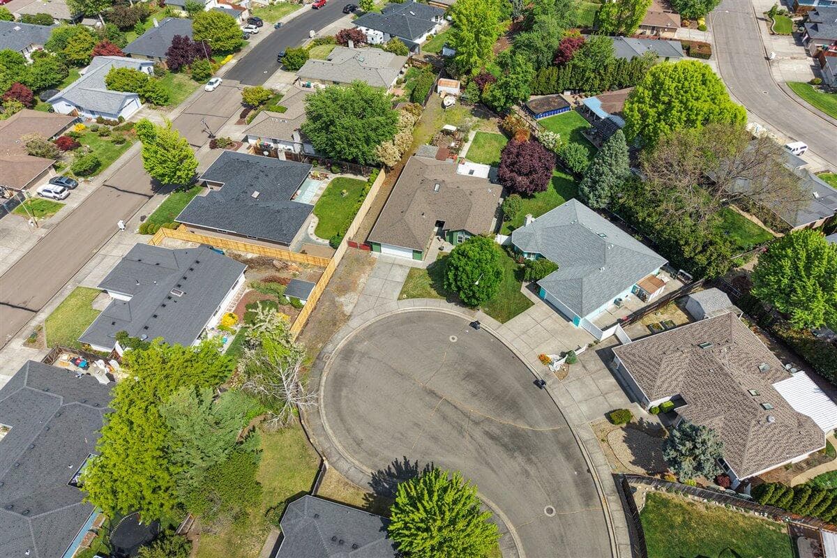 Photo of 1841 Cascadia Circle 4 of 34