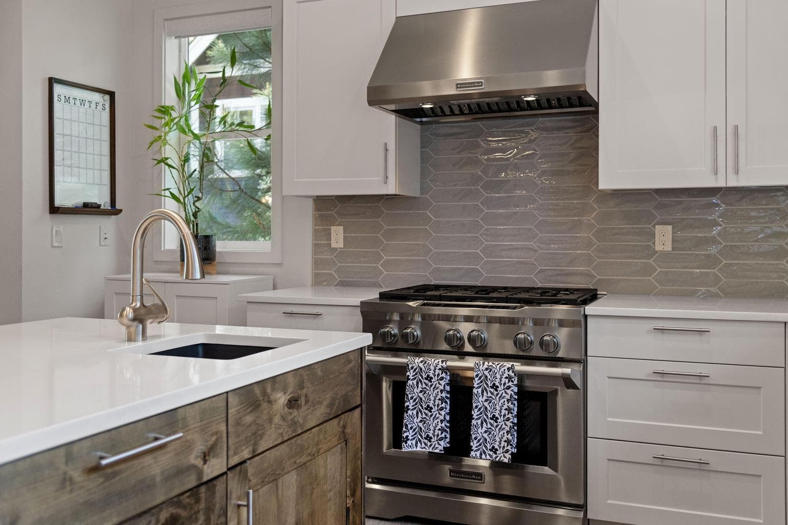Photo of 2498 NW Brickyard Street 11 of 51