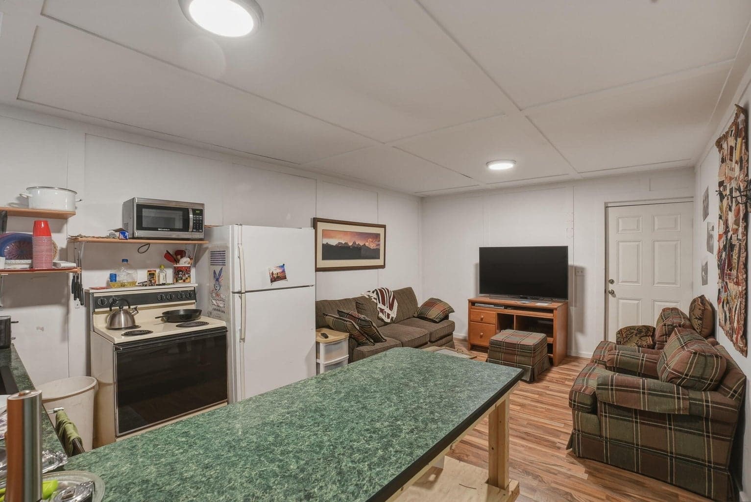 Photo of 17118 Laguna Road 10 of 24