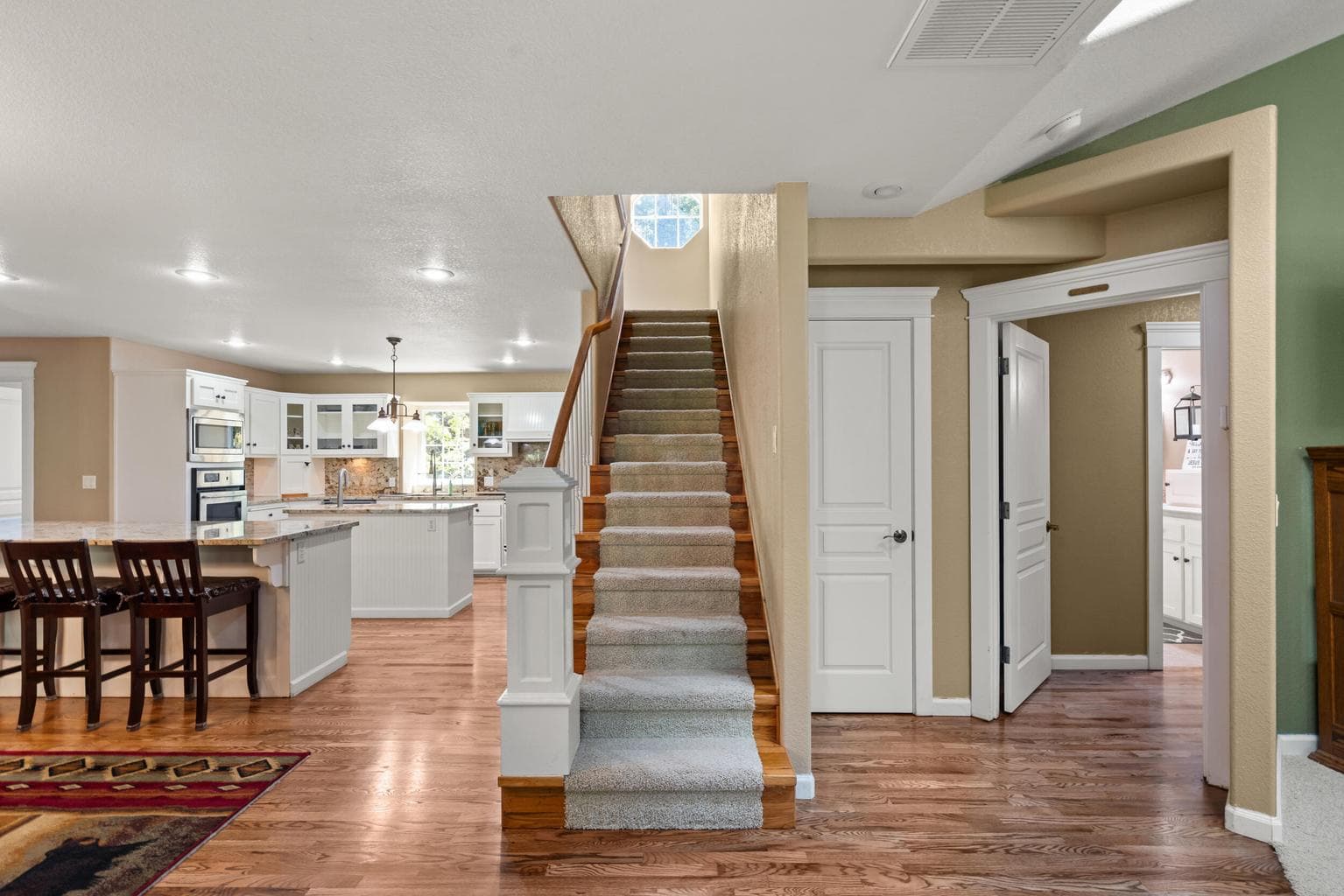Photo of 651 Dutcher Creek 5 of 48