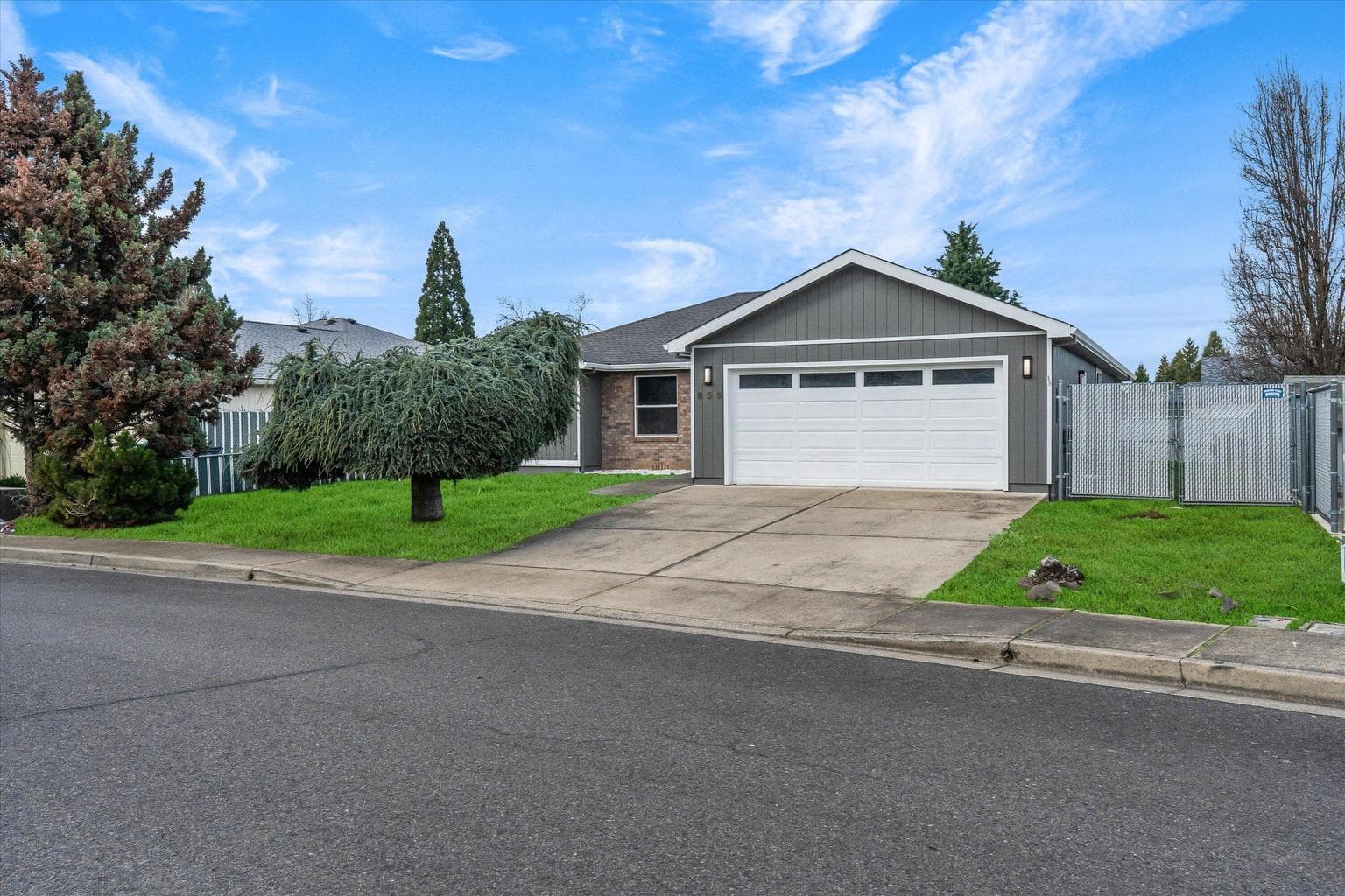 Photo of 959 Westrop 2 of 30