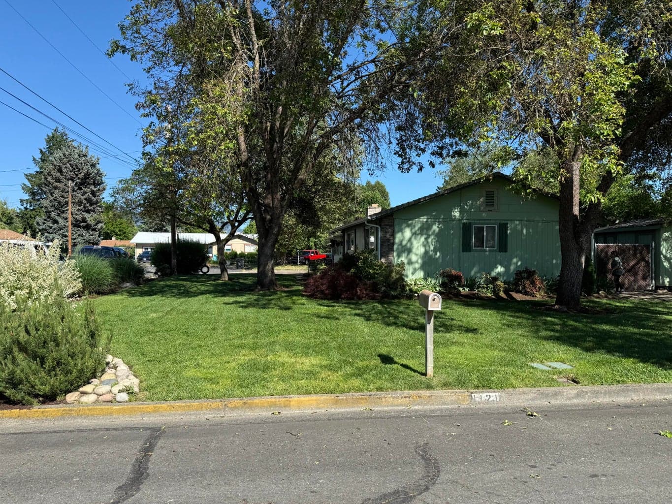 Photo of 1121 Cottonwood 3 of 10