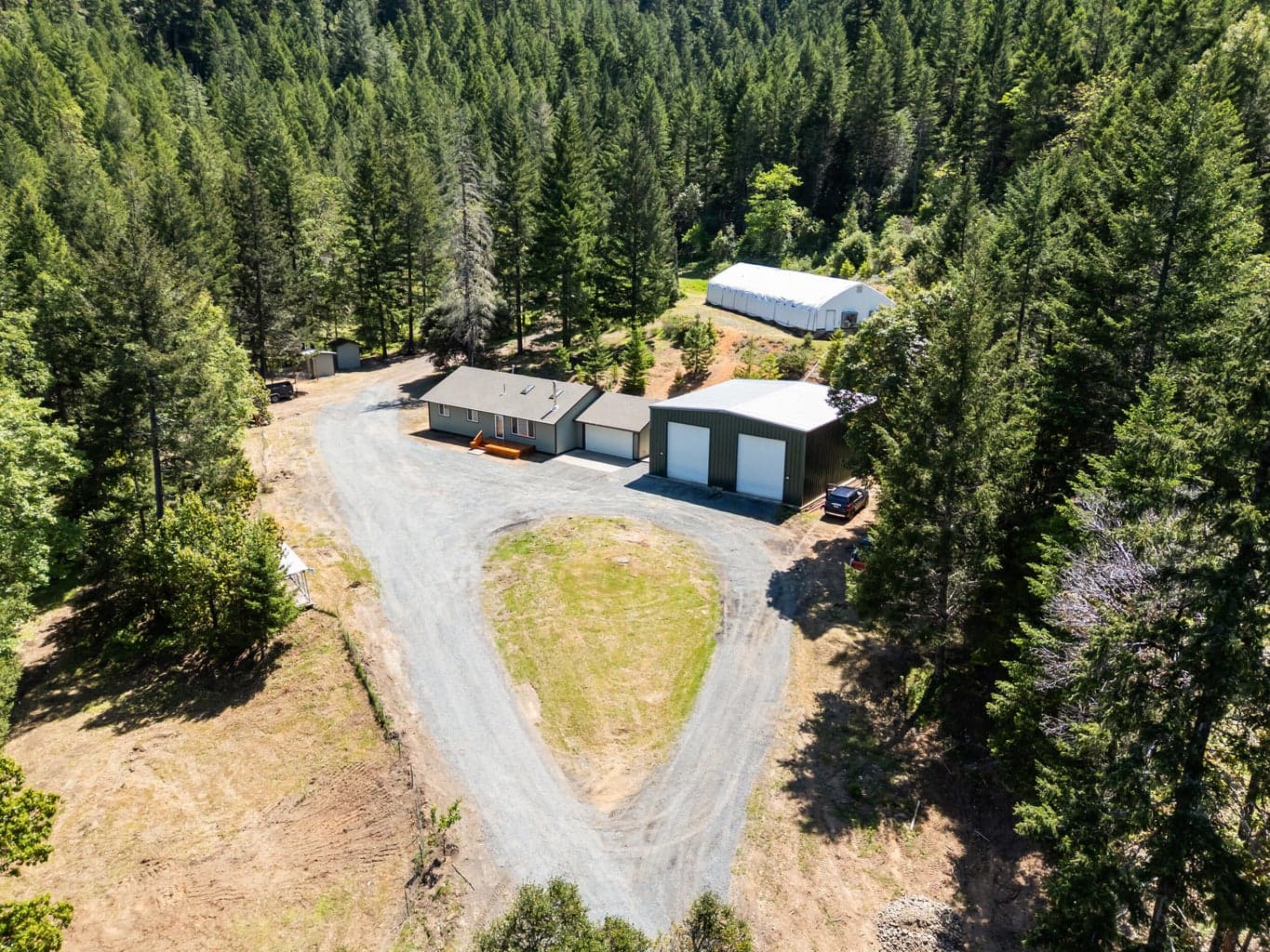 Photo of 2573 Reeves Creek 2 of 41