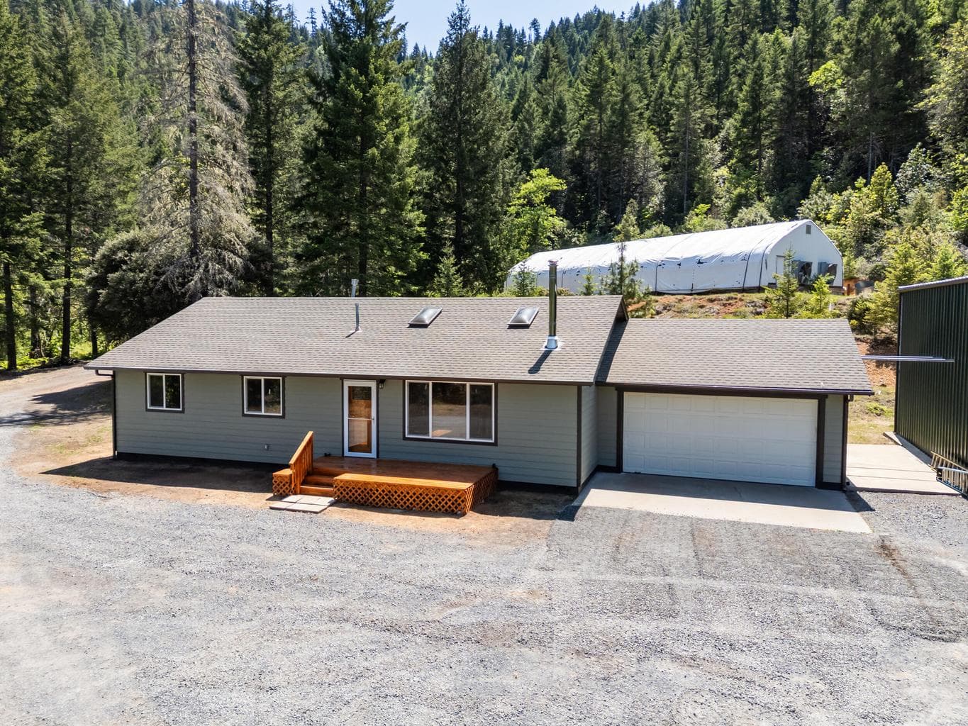 Photo of 2573 Reeves Creek 3 of 41