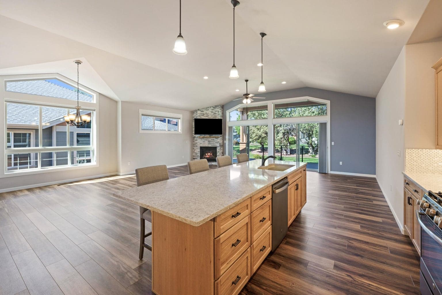 Photo of 8413 Forest Ridge Loop 23 of 66