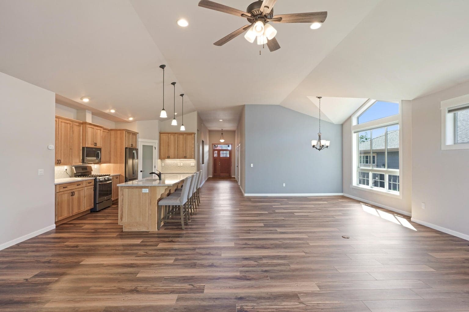 Photo of 8413 Forest Ridge Loop 30 of 66