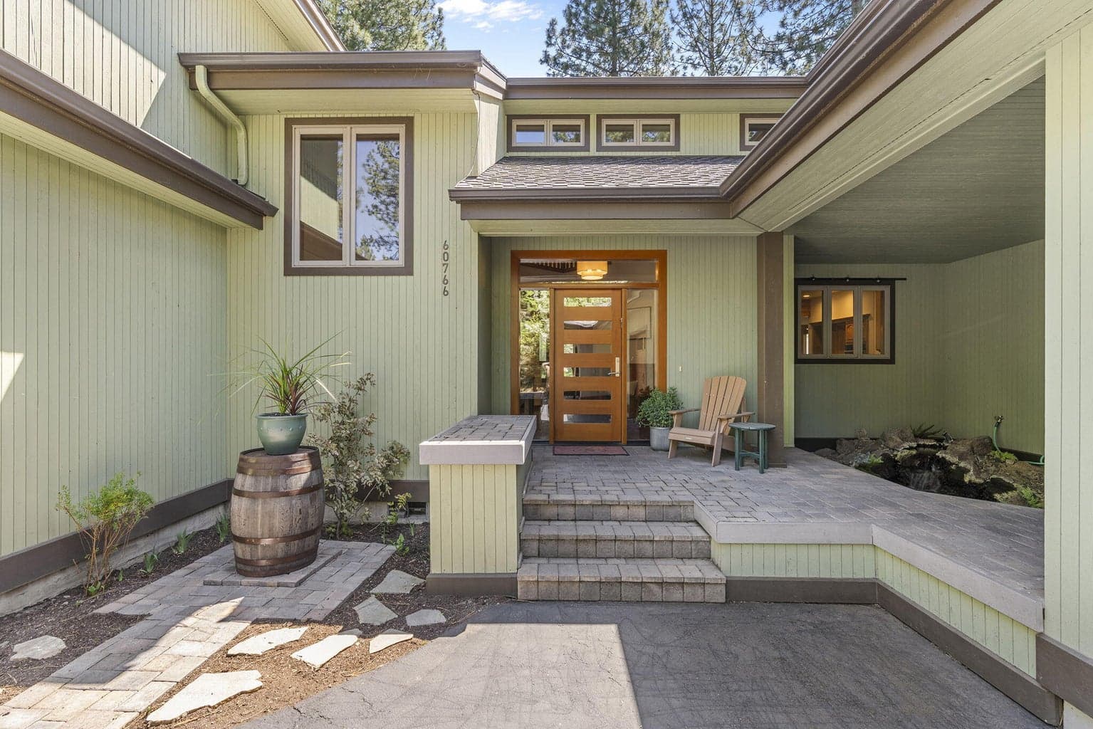 Photo of 60766 Golf Village 2 of 60
