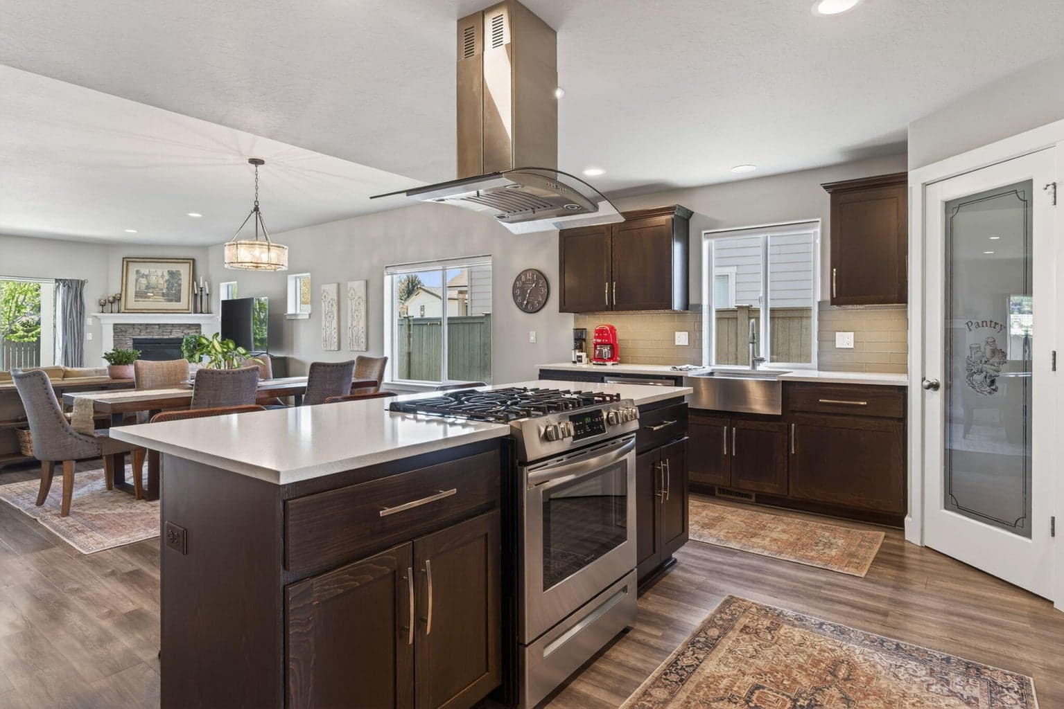 Photo of 2510 Newberry 5 of 29
