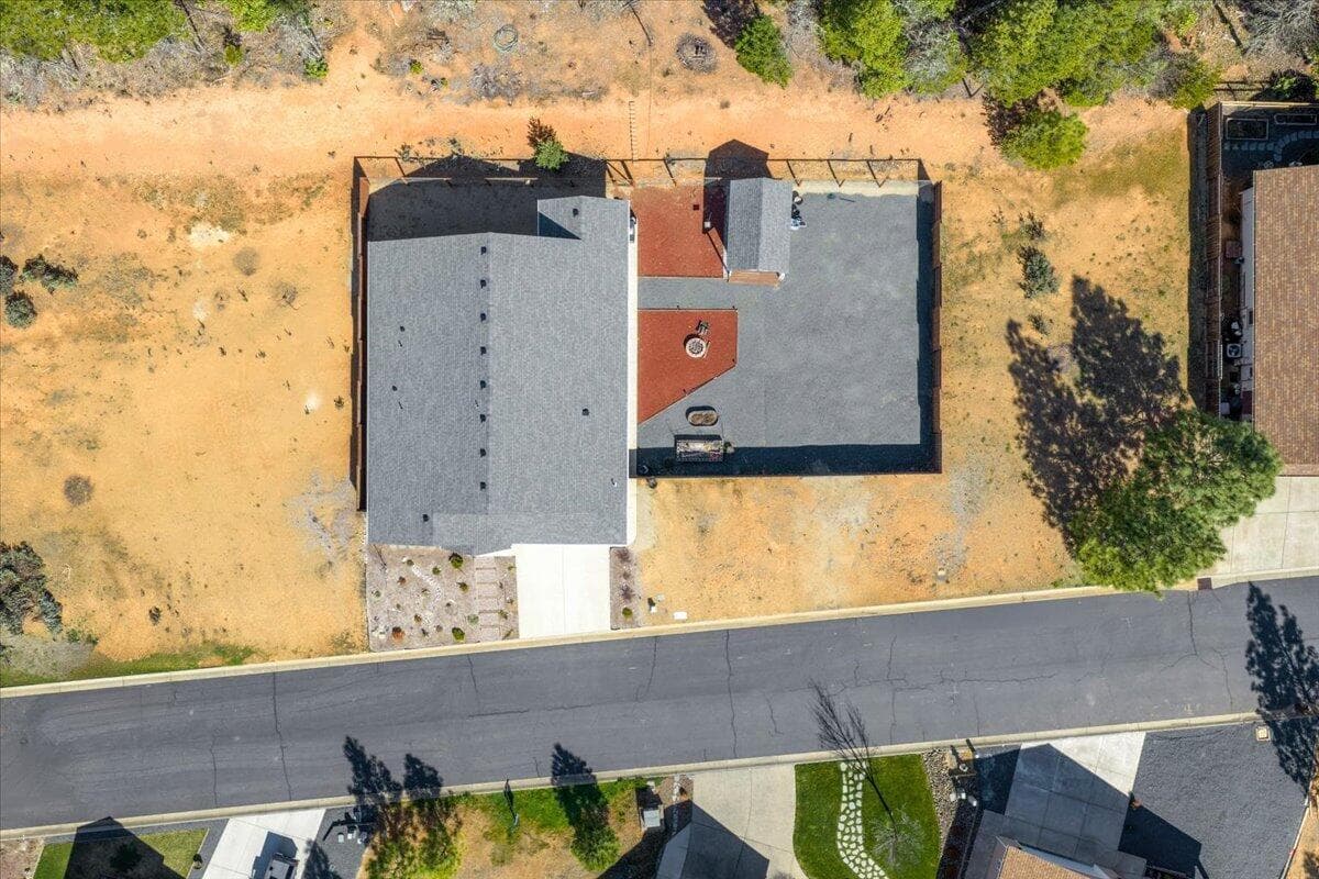 Photo of 353 Cedar Ridge 3 of 45