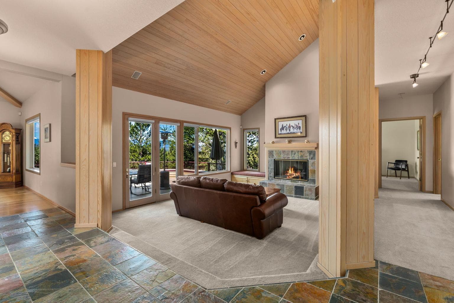 Photo of 2594 NW Obrien Court 9 of 64
