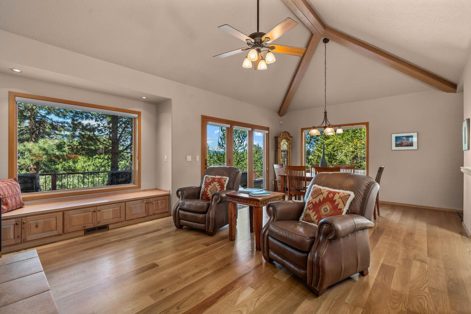 Photo of 2594 NW Obrien Court 12 of 64